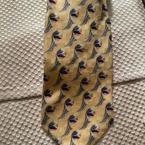 Stylish Yellow Patterned Tie